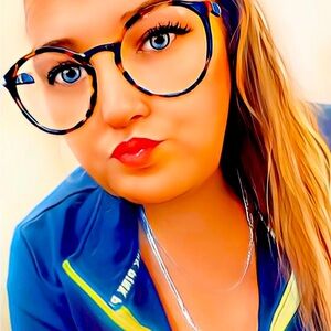 Meet your Posher, Kristin